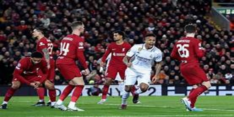 传奇重聚：星光璀璨的安菲尔德之夜-开云体育