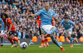 开云体育视角：阿森纳与曼城的战术博弈-开云体育